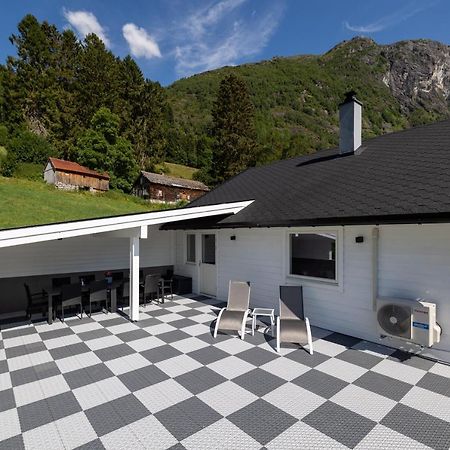 Flotunet - Jornhuset Stryn Exteriör bild
