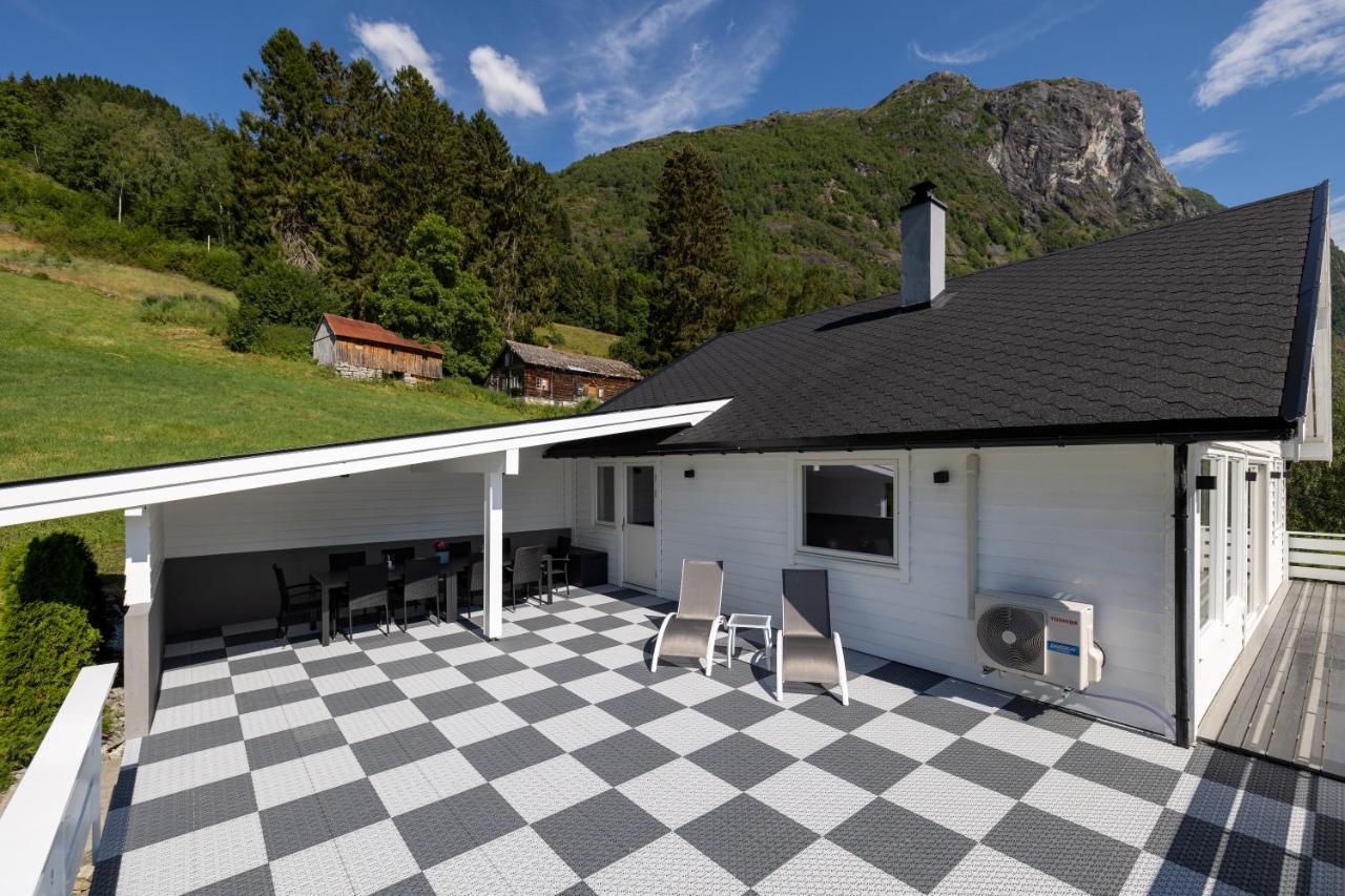 Flotunet - Jornhuset Stryn Exteriör bild